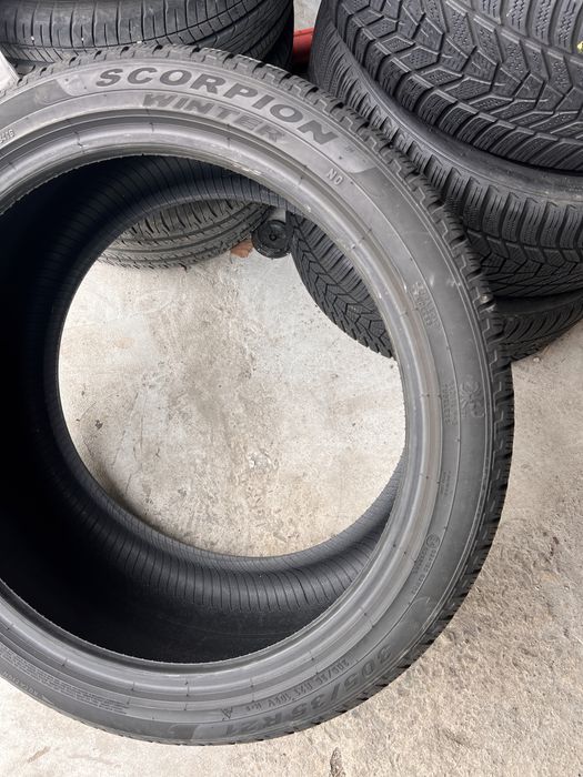 2 anvelope iarna 305/35/21 , pirelli , 5.7 mm