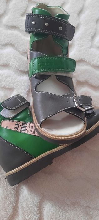 Продам детские ортопедические сандали