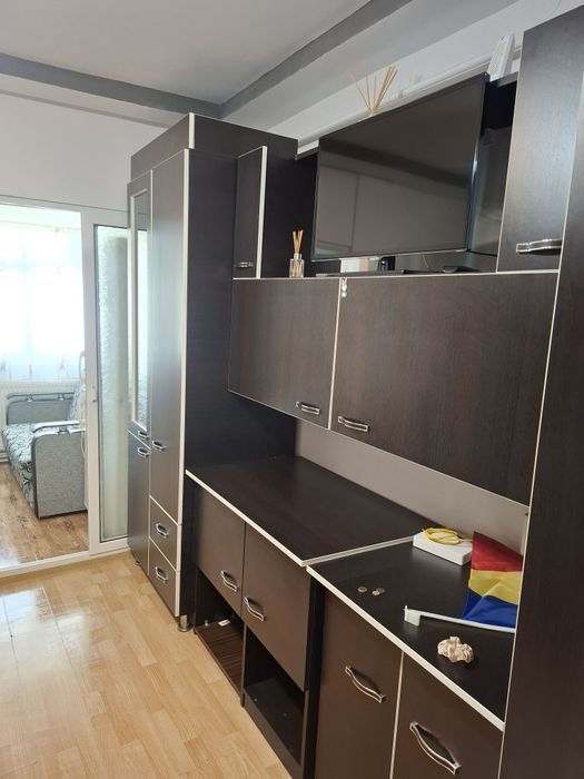 Închiriez garsoniera zona zahana