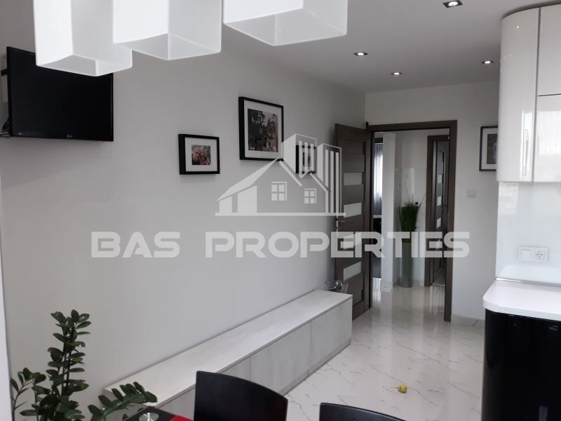 3-стаен в София-Красна поляна 3 площ 90