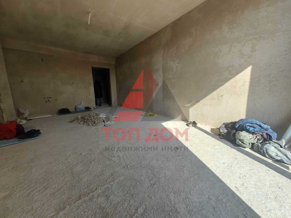 Продава се Тристаен апартамент в Варна, Център - 98 кв.м за 1898 €/кв.м - Снимка #2