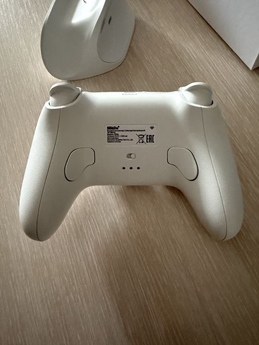 Продам джойстик 8BitDo