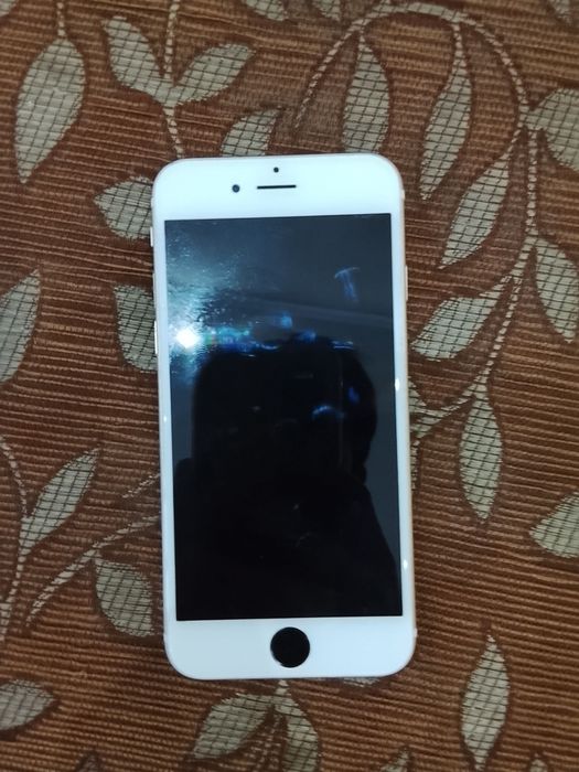 iPhone 6s gold .