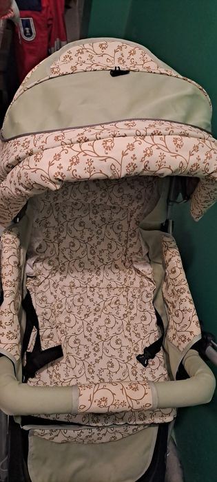 Детская коляска.