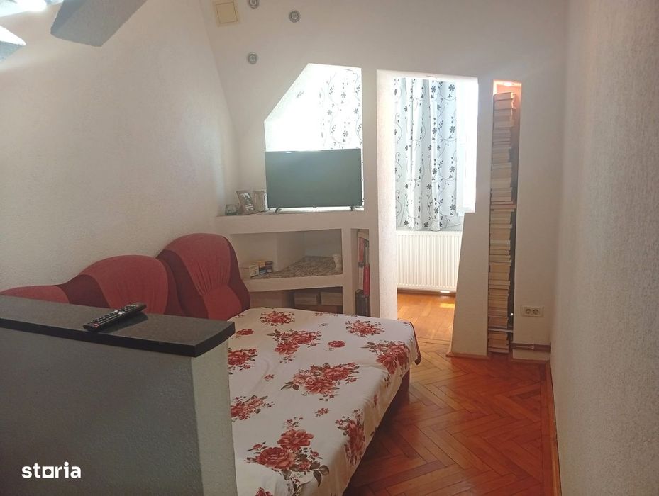 Apartament 3 camere in Gradiste