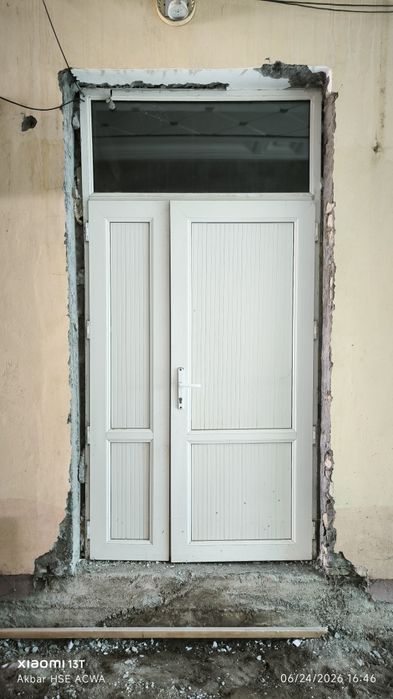 1 yarim tabaqa akfa eshik.