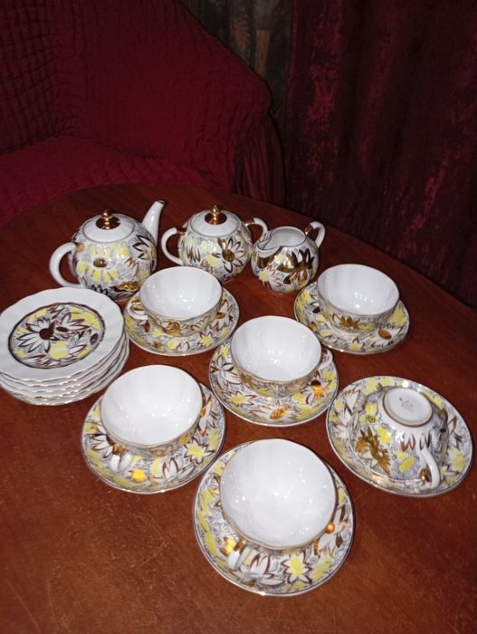 Чайный сервиз Золотые Ромашки