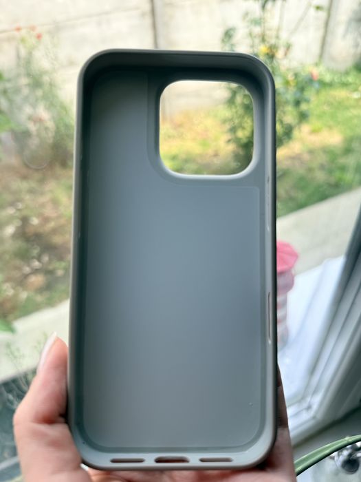 Husa Swarovski iPhone 16 Pro