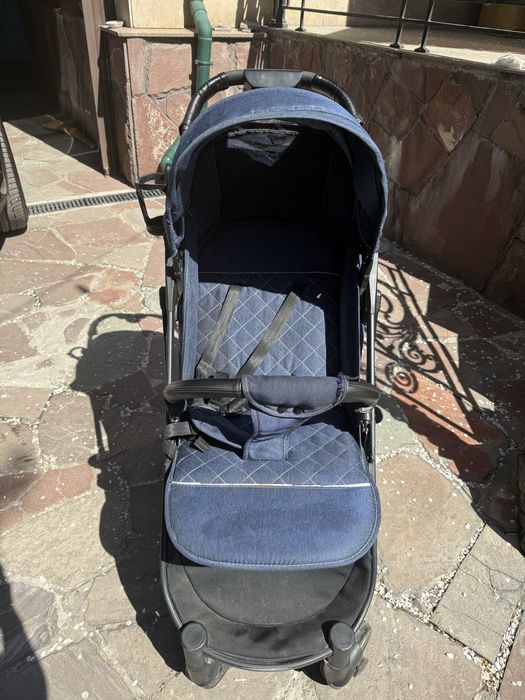 Коляска прогулочная