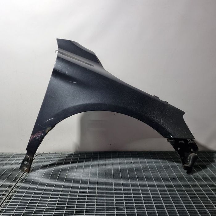 Aripa Dreapta Fata Volvo XC60 2008 - 2013 4 Usi Savile Grey Metallic 492 (1466)