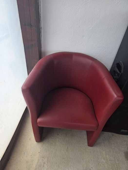 4 fotolii din piele