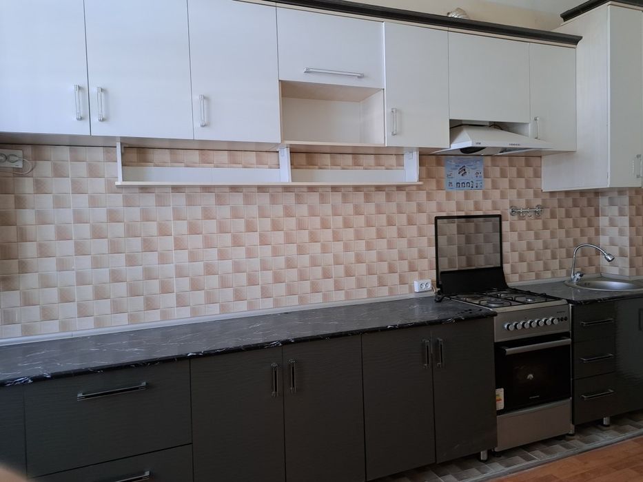 Osh hona mebeli,oq va qora