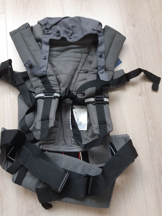 Ергономична раничка Ergobaby OMNI Breeze