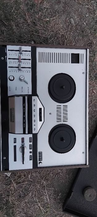 Магнетофон - Gryndig TK 146