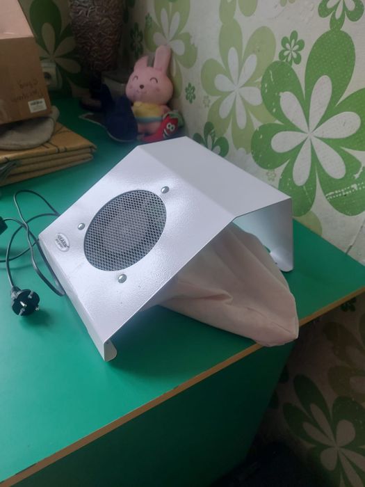 Вытяжка для маникюра