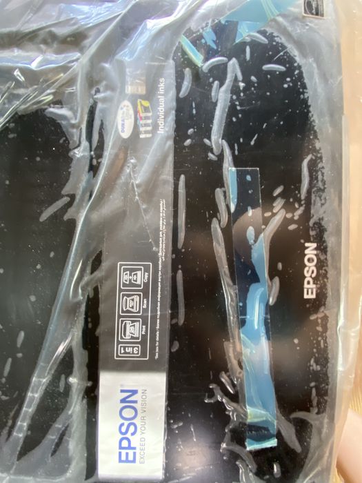 Продам цветной принтер Epson