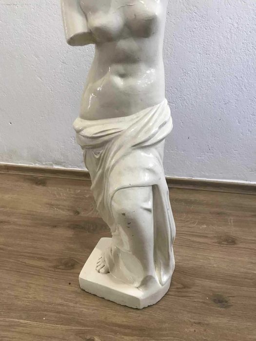 Статуя за градина Venus De Milo