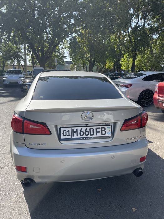 Продается Lexus Is 300