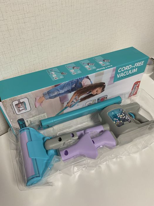 Детска вертикална прахосмукачка - светло тюркоазен