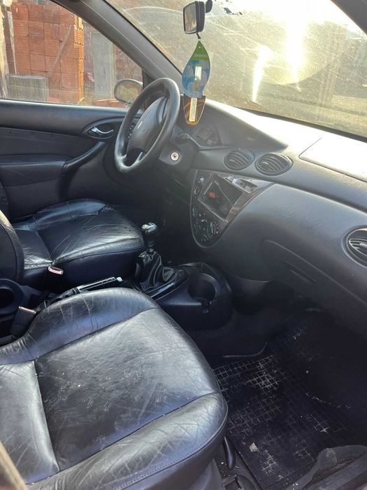 Vand auto FORD FOCUS