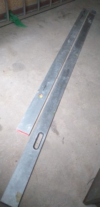Nivela din aluminiu cu bula 2,5m si 3m