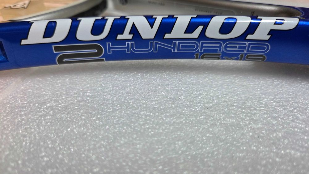 Racheta de tenis Dunlop Aerogel 2 HUNDRED