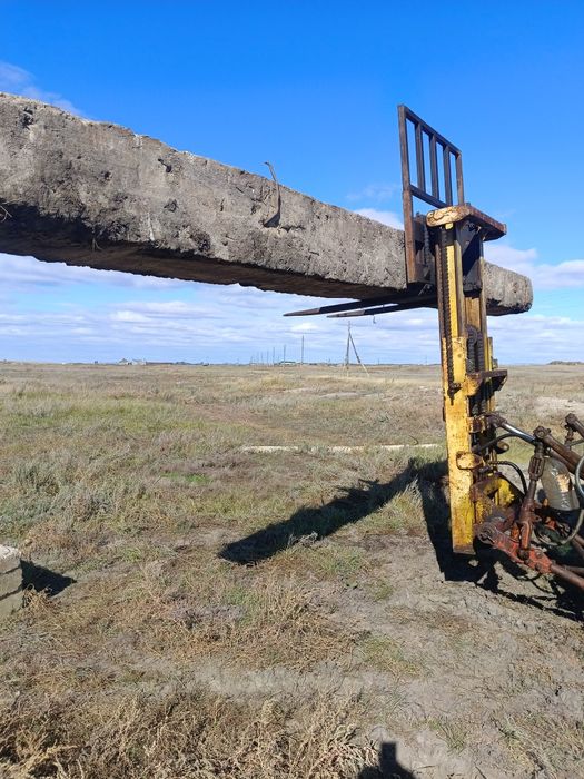 Продам стрелу от вилочного погрузчика .