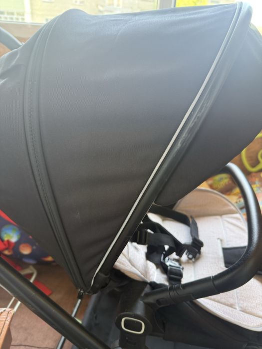 Коляска прогулочная New Lux Z1 черная