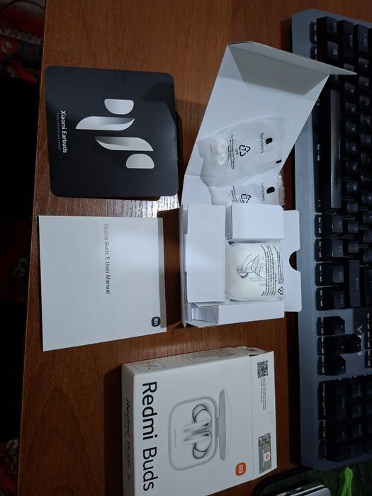 Redmi Buds 5 (White) • Новые • Полный комплект