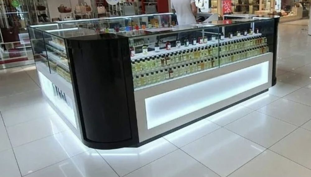 Продам парфюмерный островок в ТРЦ