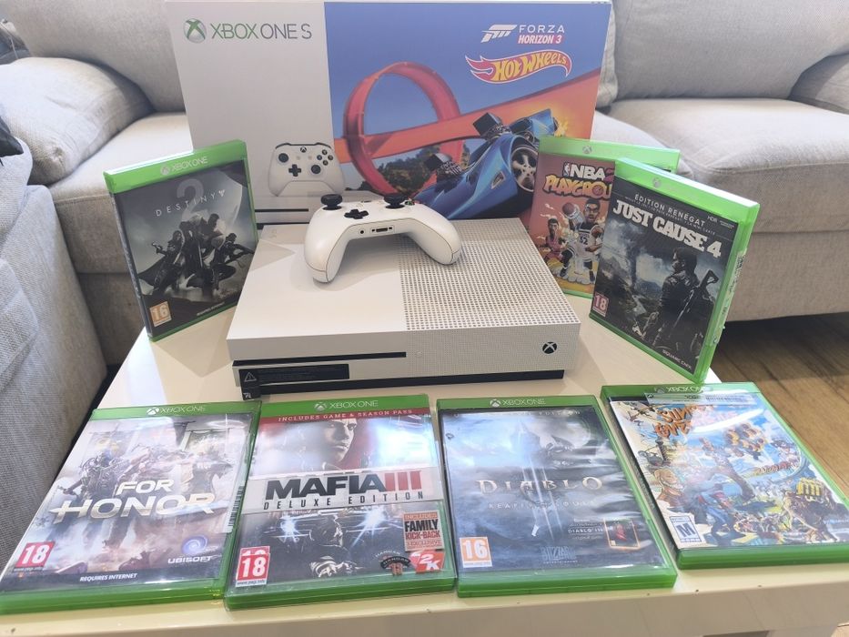 Продавам XBOX One S 500GB