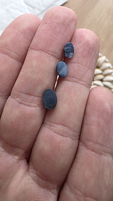 Piatra safir naturala Madagascar