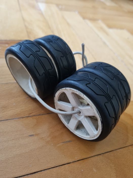 Гуми и джанти за 1. 10 rc onroad  rally  drift  slick