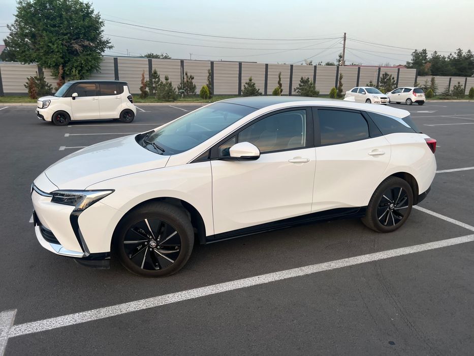 Buick Velite 6 элекромобиль