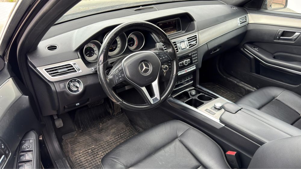 Mercedes E Class E220d an 2015* 9G Tronic Led ILS 170 CP