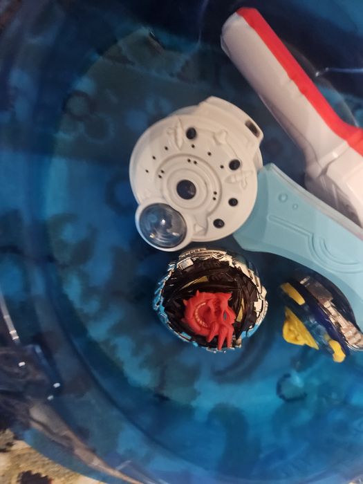 Два инфинити надо