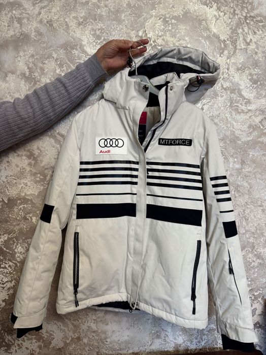 Горнолыжная куртка зимняя куртка