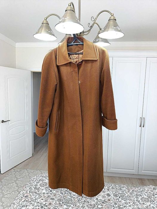 Продам женское пальто