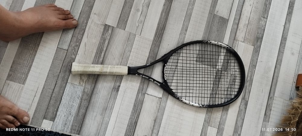 Vand racheta tenis de câmp