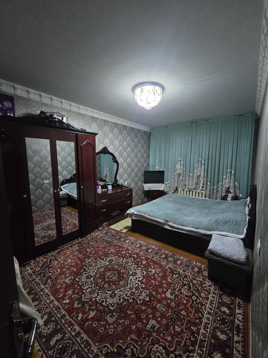 Срочно  продам  квартиру  сергели  5 4 ком 1 этаж  квартира  утеплённа