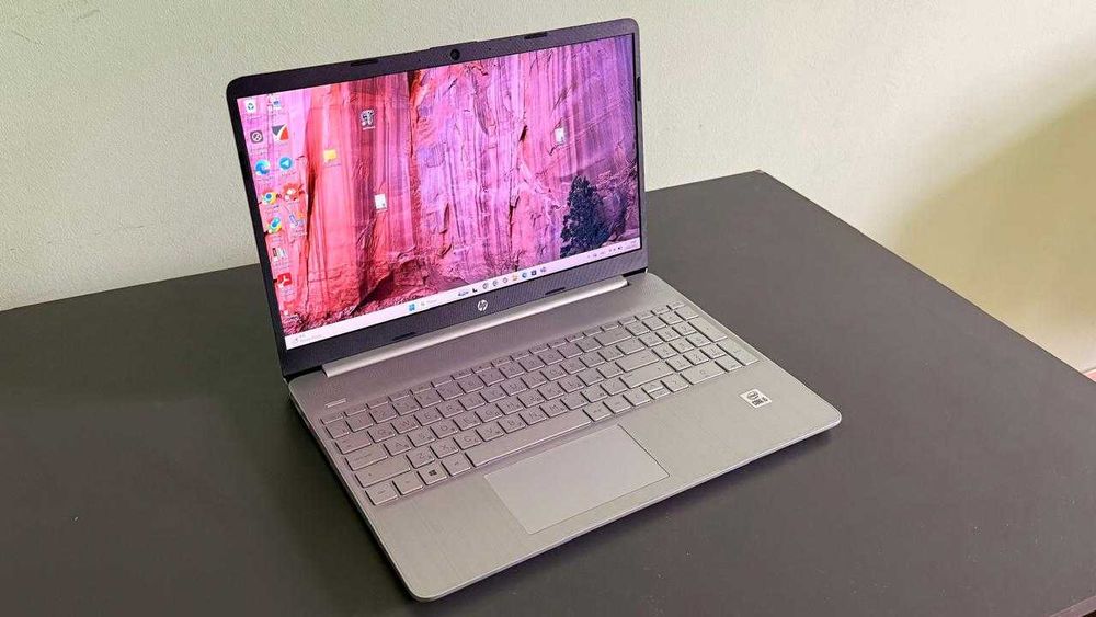 Ноутбук HP 15s-fq1122ur
