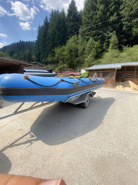 Надуваема лодка с мотор Yamaha 10 места