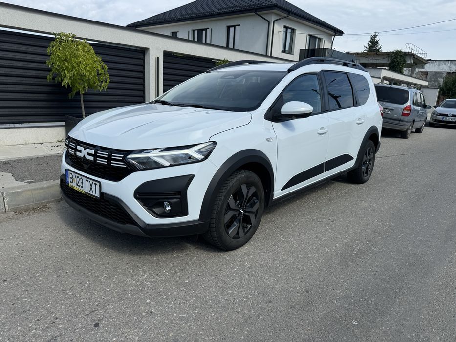 Dacia Jogger 2024 Facelift Motor 1.0 Beznina + GPL 100 CP ECO G-100 6 Trepte TVA inclus si Deductibil ! KM 90.000 REALI , Unic Propietar
