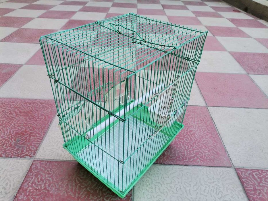 Клетка для птиц б/у 0,40*0,22*0,28