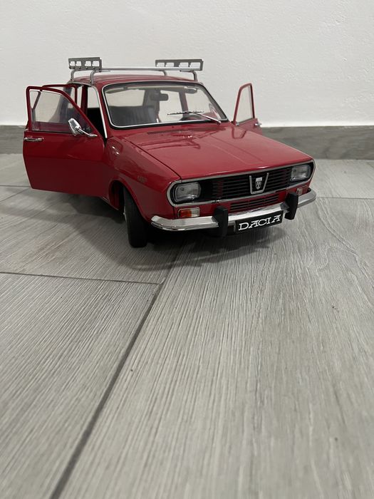 Vand macheta Dacia 1300 scara 1:8,pret negociabil 3700 lei