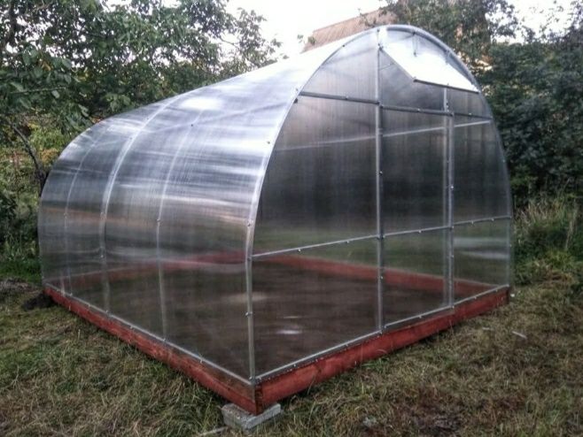 Продаем теплицы 3×4 и 3×6 с поликарбонатом