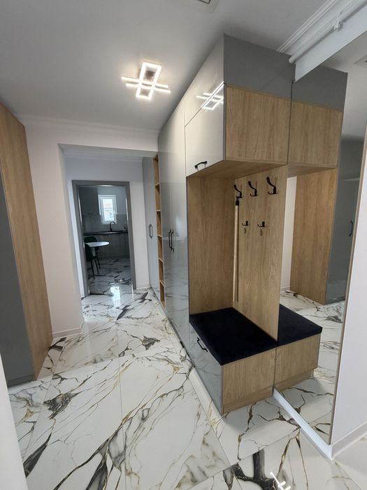 Se inchiriaza apartament cu 2 camere decomandat