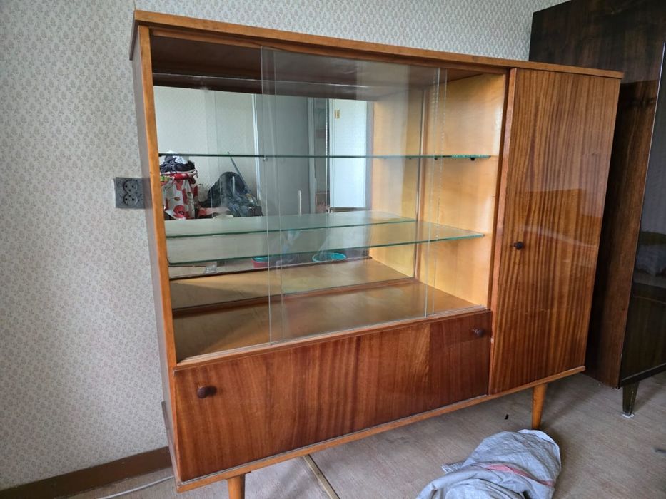 Сервант отдам даром