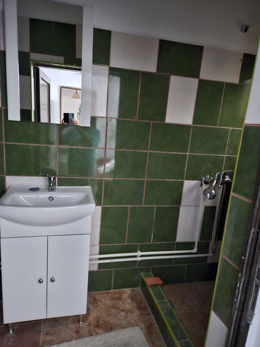 Închiriez apartament