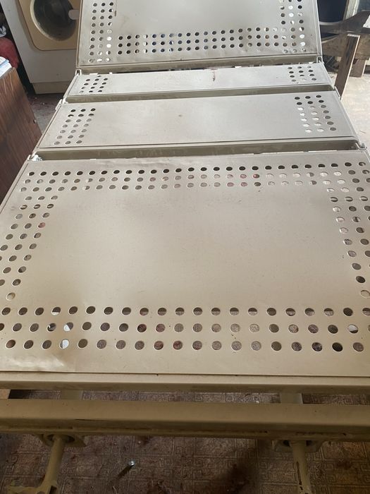 Болнично - медицинско легло.